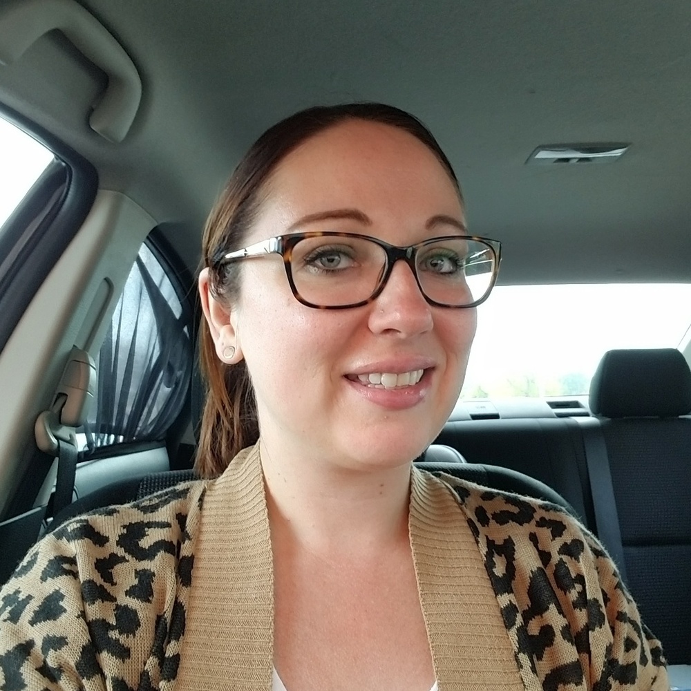 Meet your Posher, Ashley